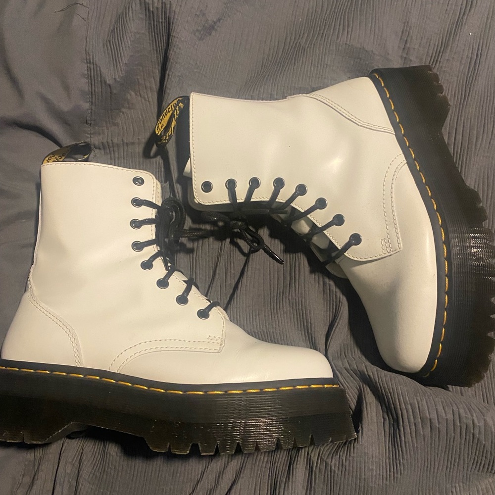 DR MARTENS MENS BOOT